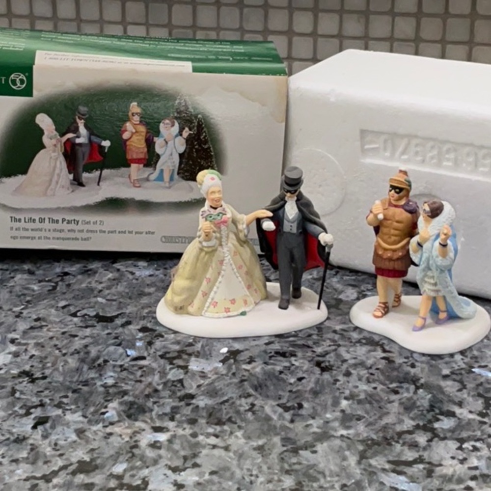 Department 56 The Life of the Party, set of 2